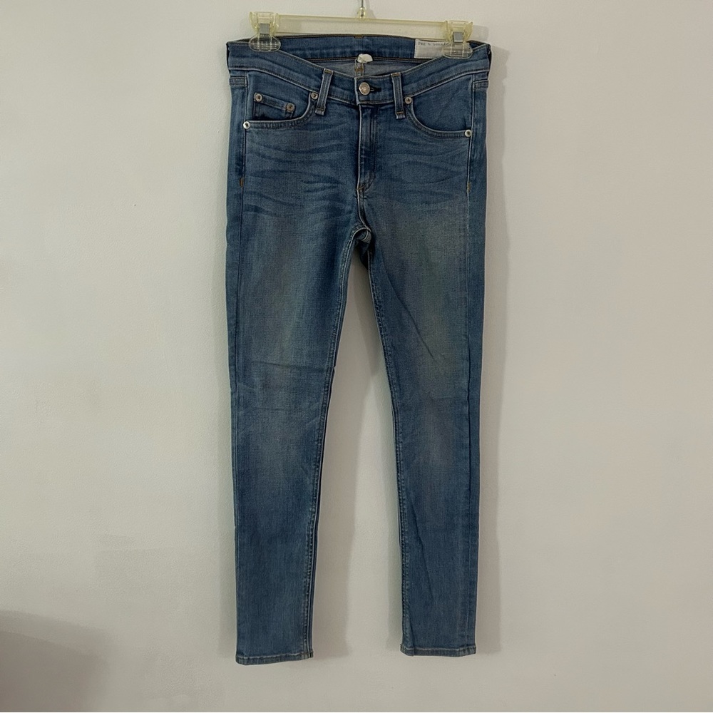 Rag and Bone size 27 light wash skinny jeans